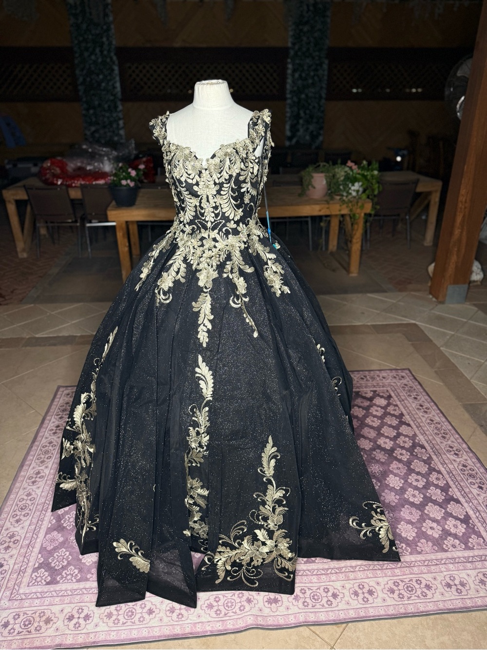 LUXURY ROYAL BLACK  & GOLD QUINCEAÑERA BALL GOWN